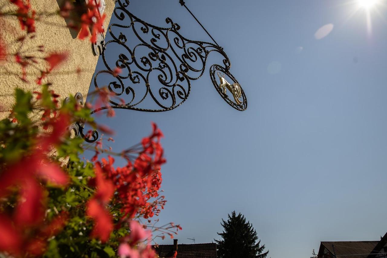 Landgasthof & Brauerei Loewen Sasbach Sasbach  外观 照片
